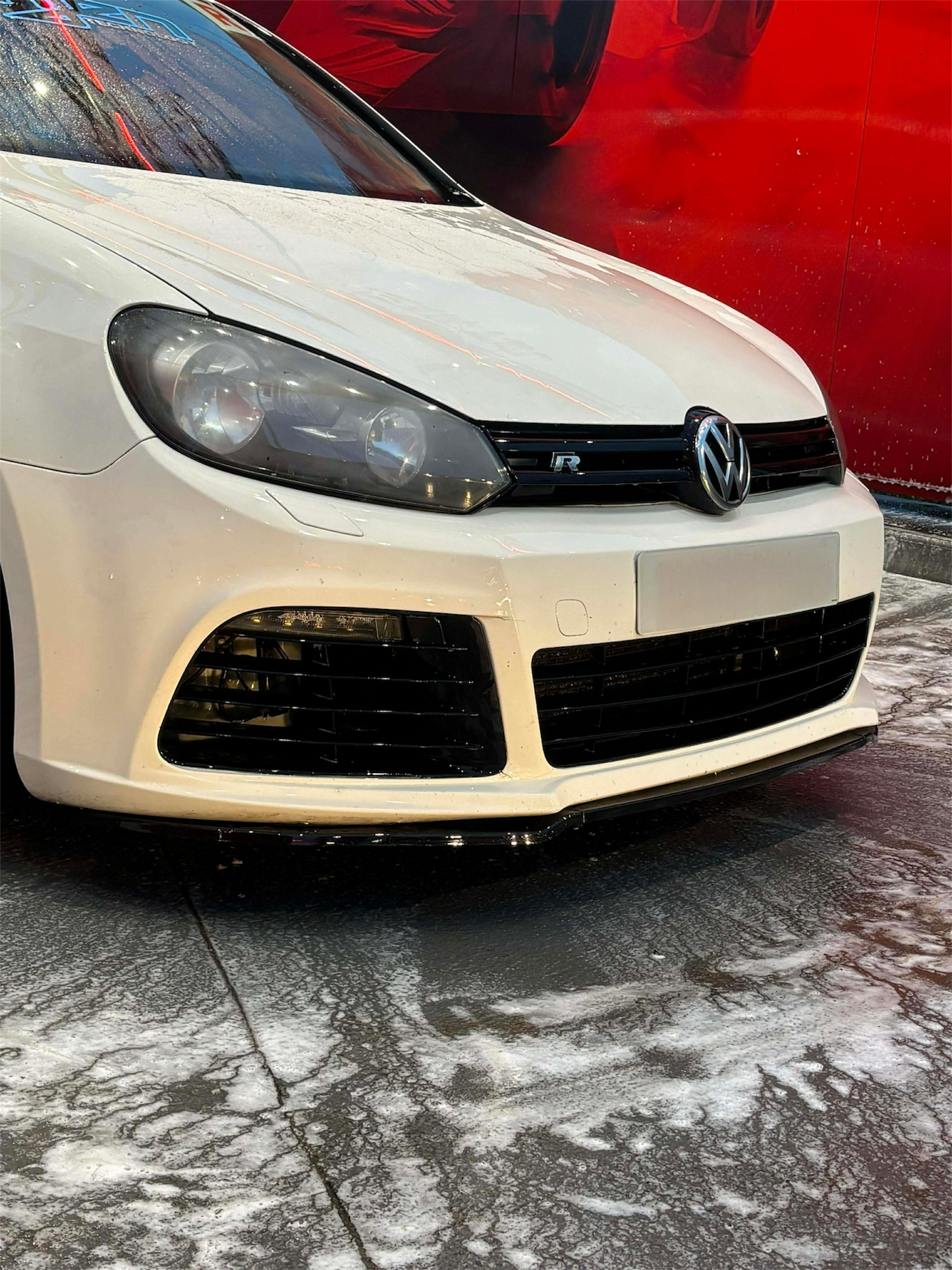 VW Golf MK6 R / R20 Front Lip & Side Skirt Extensions – Gloss Black